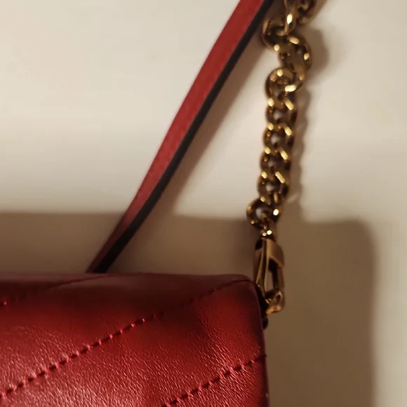 Tory Burch Red Quilted Clutch with Gold Chain - Picture 4 of 12